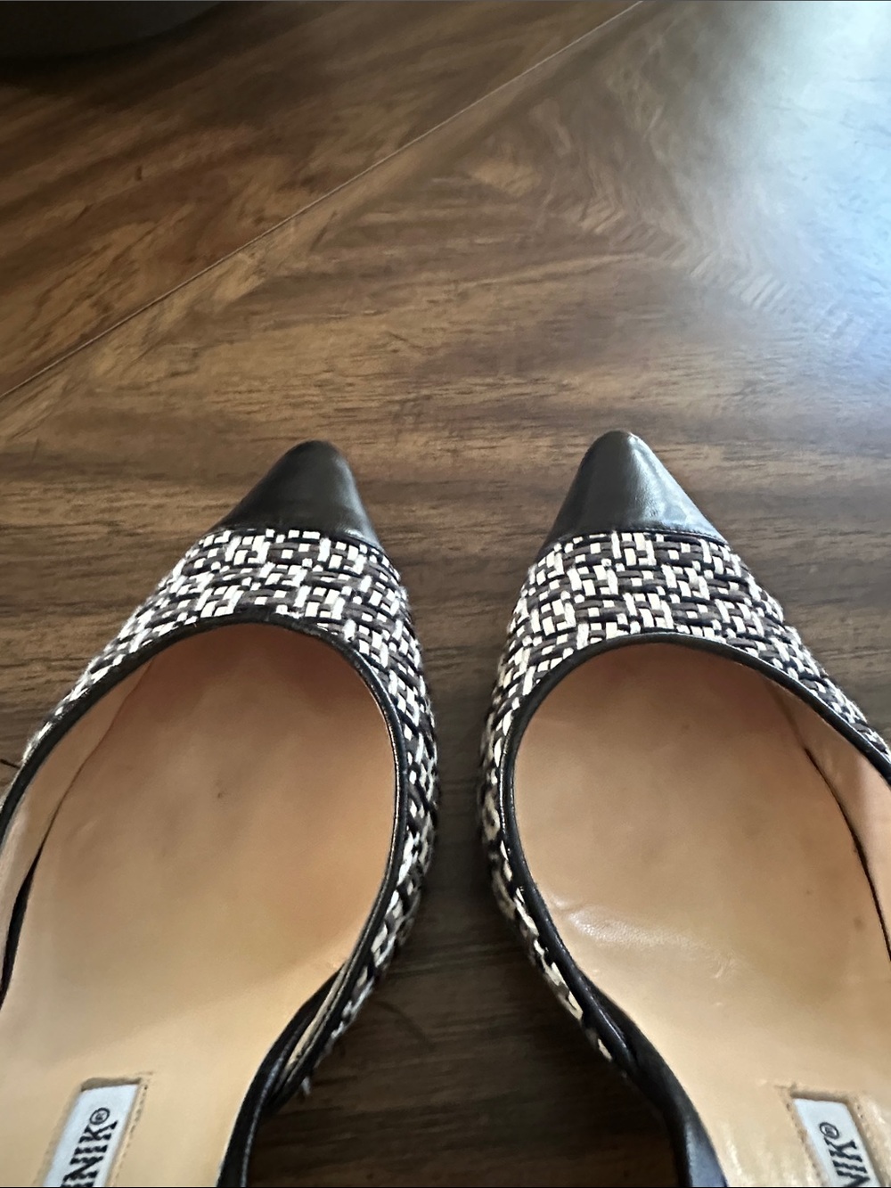 Manolo Blahnik Black and White Woven Pointed-Toe Slingback Pumps- Size 39/ 8.5 - Picture 7 of 7